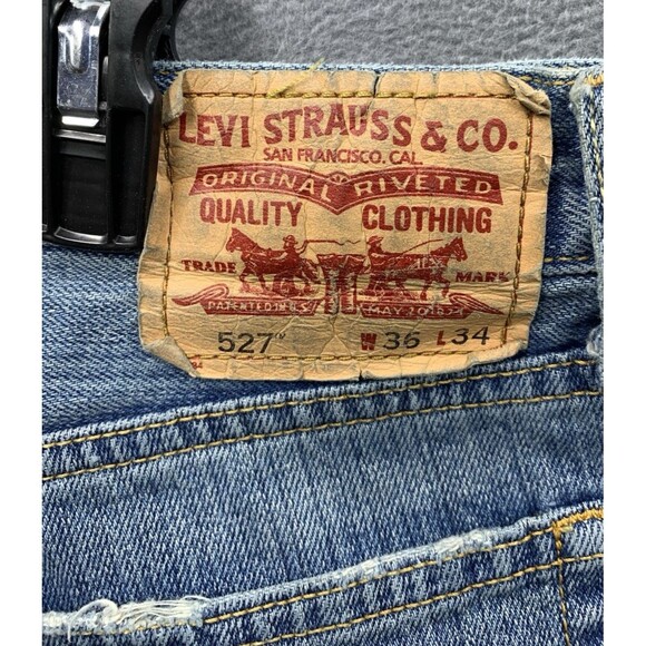 Vtg Levi’s 527 Men’s Denim Jeans Low Boot Cut Blue Distressed Size 36X34 - Picture 2 of 16